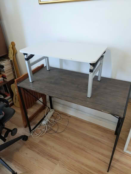 Photo of free desk (Peckham, SE15) #4