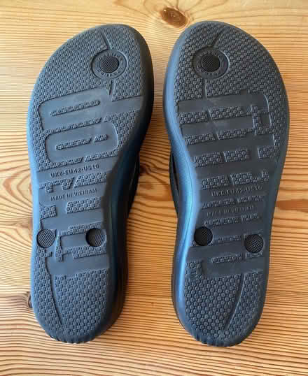 Photo of free FitFlop flipflops (Southsea PO5) #1