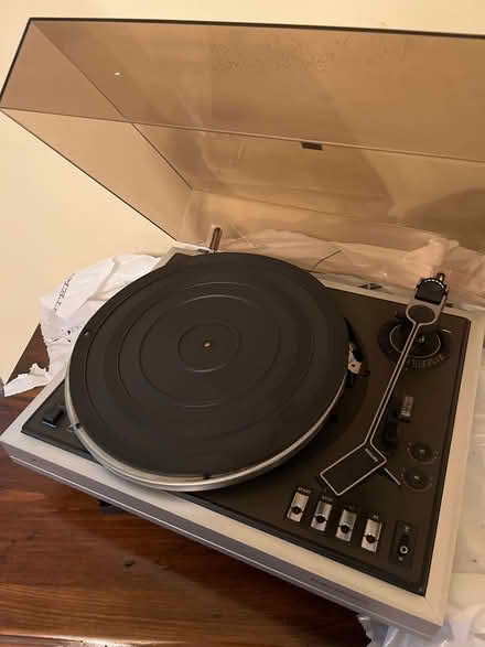 Photo of free Turntable (Teaneck, NJ) #1
