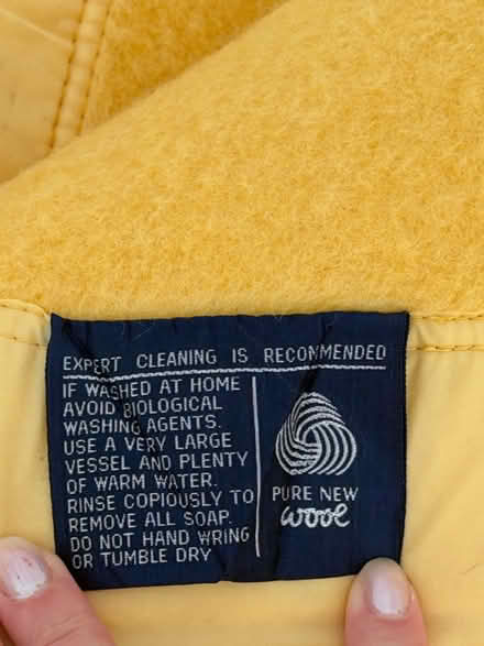 Photo of free Large woollen blanket (BS11) #3