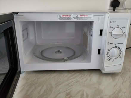 Photo of free Microwave oven (North Tonbridge TN10) #2