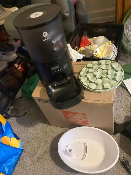 Photo of free Pet auto feeder and supplies (First hill) #1