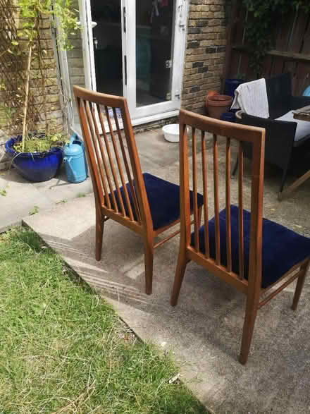 Photo of free 2 dining chair (SE21) #3