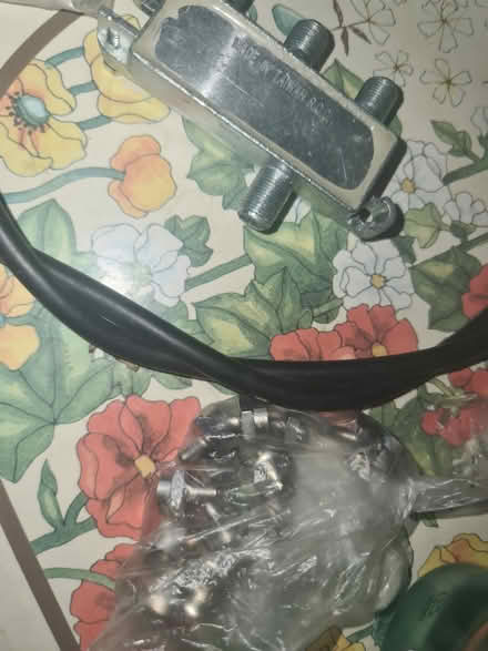 Photo of free Electric + coaxial bits (Hackney E8) #3