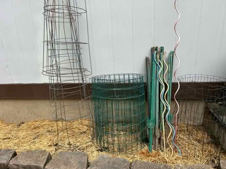 Photo of free Garden fencing (Wilde lake in the Birches) #1