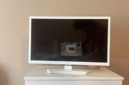 Photo of free 24 inch LG TV (Western Dearborn) #1