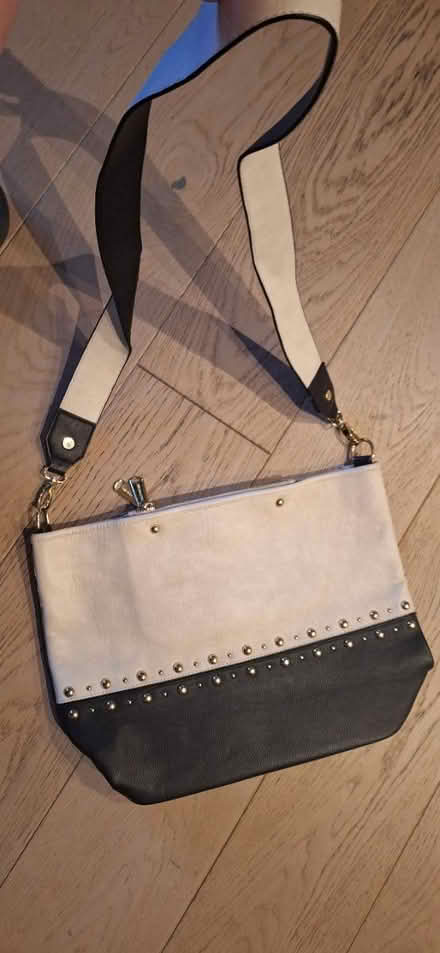 Photo of free Steve Maiden bag (TW8) #2