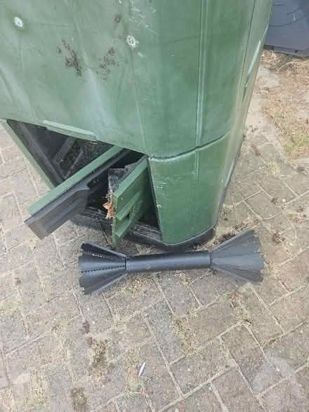 Photo of free Hot box aerobin . (Malvern WR14) #3