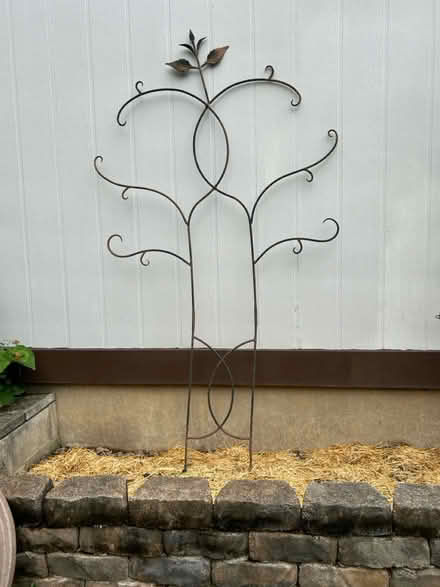 Photo of free Metal decorative trellis (Wilde lake in the Birches) #1