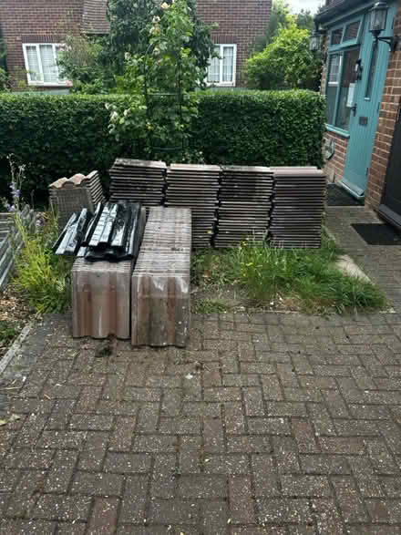 Photo of free Roof tiles (LU5) #2