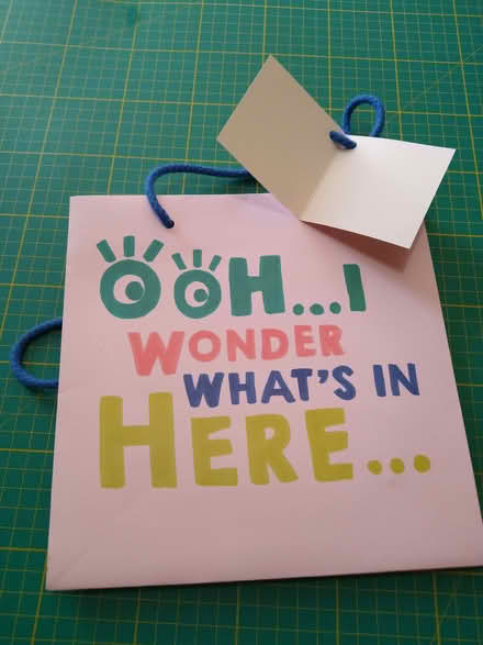 Photo of free Unused gift bag with tag (West Croydon CR0) #1