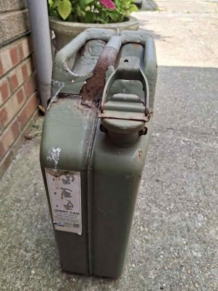 Photo of free 20litre jerry can (Pakefield NR33) #1