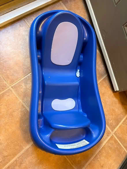 Photo of free Baby bathtub - blue (L5L 5P5) #1
