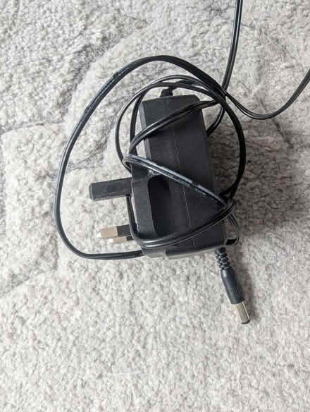 Photo of free Tower Cordless Vacuum (Hillsborough S6) #2