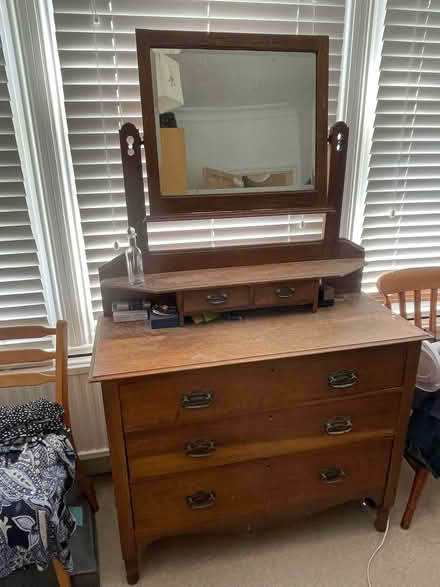 Photo of free 1920s(?) rosewood dressing table (Teddington TW11) #1