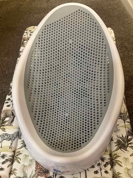Photo of free Baby bath seat and changing mat (Prescot) #1