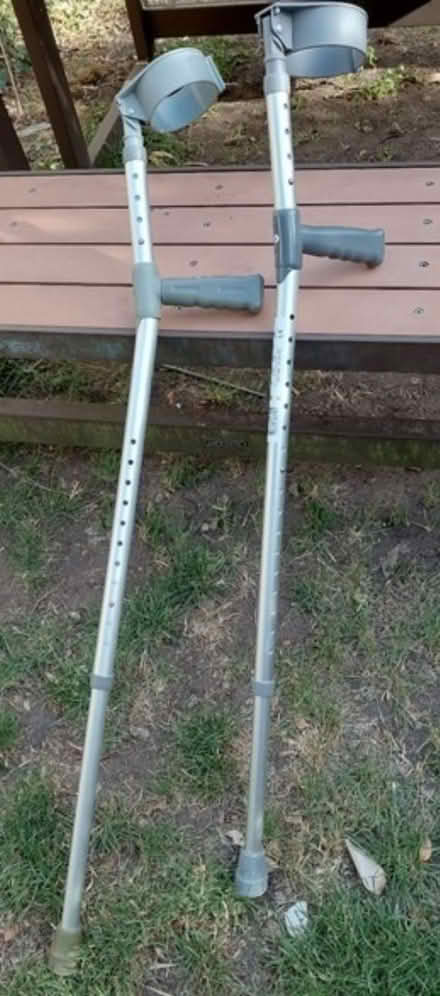 Photo of free Crutches (TW1) #1