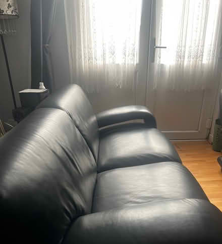 Photo of Three piece leather sofa (North Wembley) #1