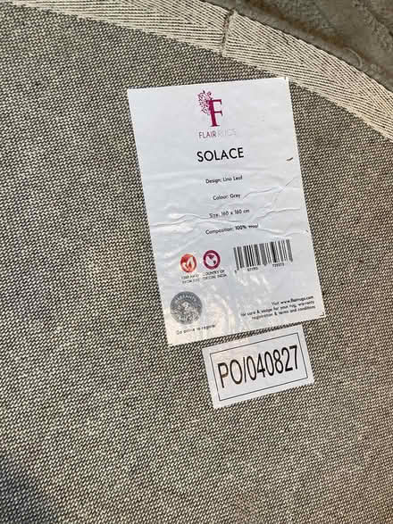 Photo of free Circular tufted rug 160cm diameter grey (Waldridge Park DH2) #3