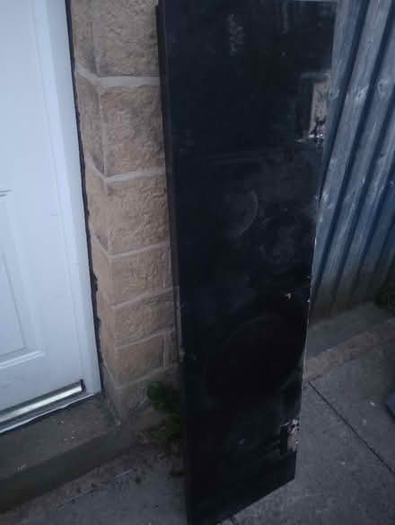 Photo of free Fire surround and hearth (Moldgreen HD5) #2