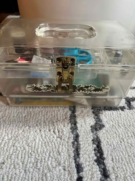 Photo of free Vintage sewing kit (Rego Park) #1