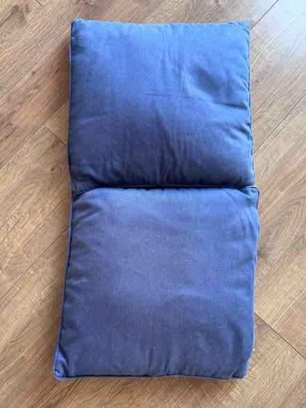 Photo of free Pair of blue cushions (Risinghurst OX3) #1