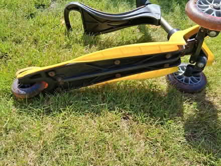 Photo of free Toddlers Micro scooter (Dunfermline KY12) #3
