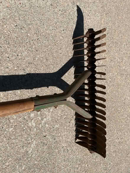 Photo of free Gardening tools (Farmington Hills) #2