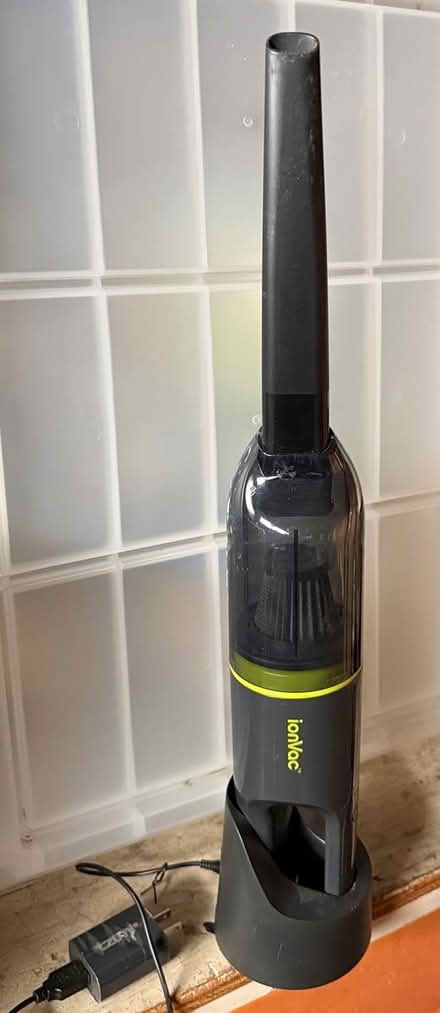 Photo of free Portable Vaccuum (Terra Linda) #1