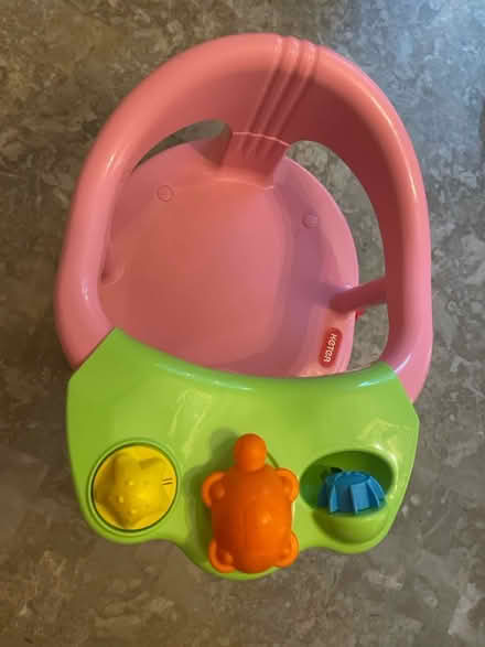 Photo of free Baby tub bath seat (Mount Laurel NJ) #2