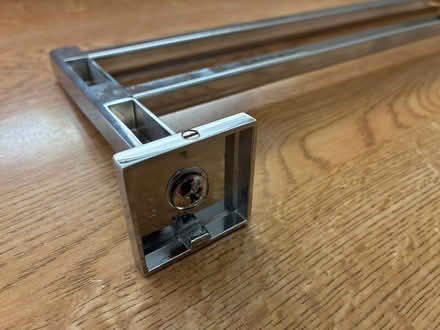 Photo of free metal towel rail (Greenbank CW8) #2