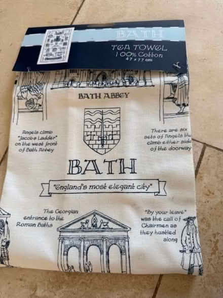 Photo of free 100% cotton tea towel (Clewer New Town SL4) #1