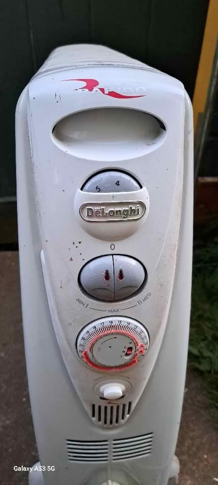 Photo of free Stand alone electric radiator (Wigginton OX15) #2