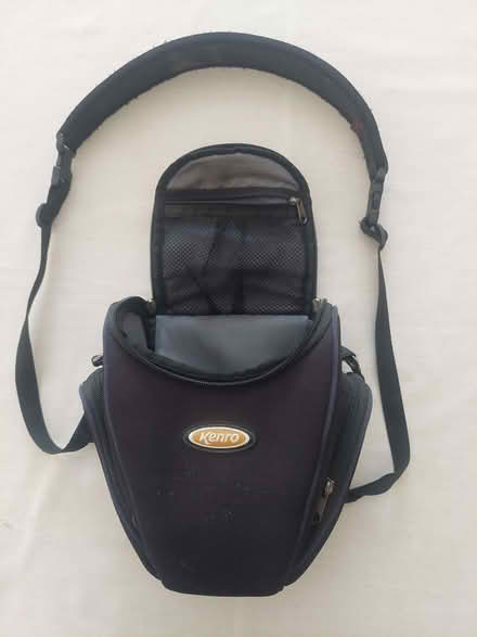 Photo of free Kenro Holster style Camera Bag (Fleet GU51) #2
