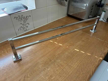 Photo of free metal towel rail (Greenbank CW8) #1