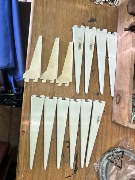 Photo of free Shelf brackets (Arnold, NG5) #2