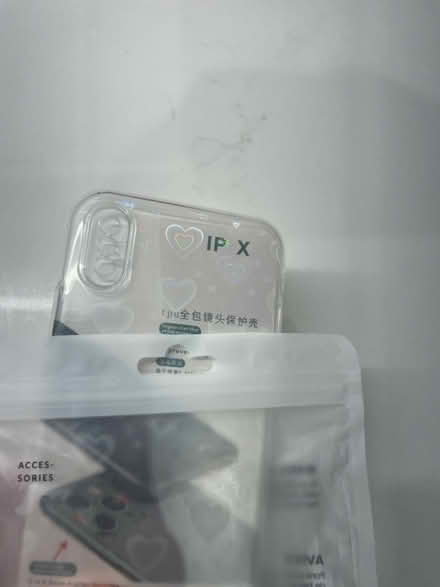 Photo of free 🆕 SHEIN iPhone X/xs case (Bayview/highway 7) #3