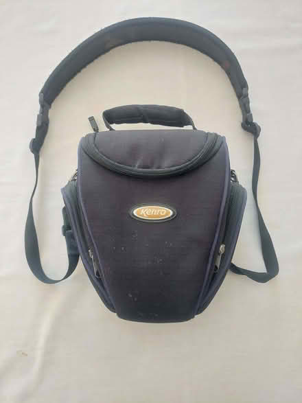Photo of free Kenro Holster style Camera Bag (Fleet GU51) #1