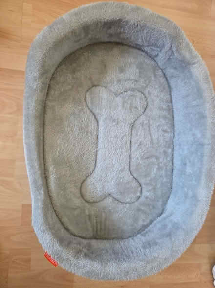 Photo of free Lovely dog bed with removable cushion. (Old Town SG1) #1