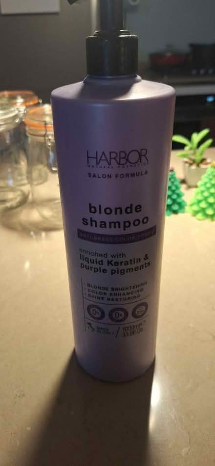 Photo of free Blonde shampoo (TW8) #1