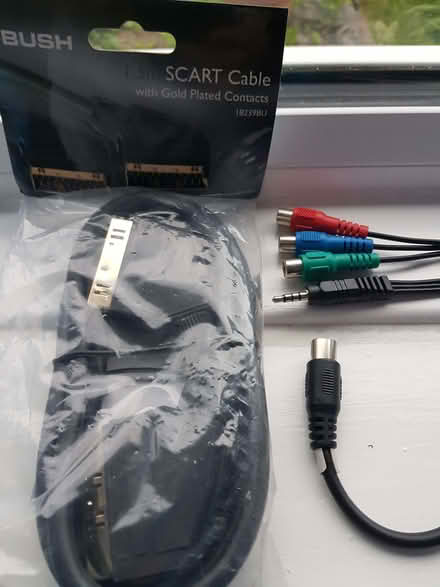 Photo of free 1.5m Skart cable & other bits (Kendal LA9) #2