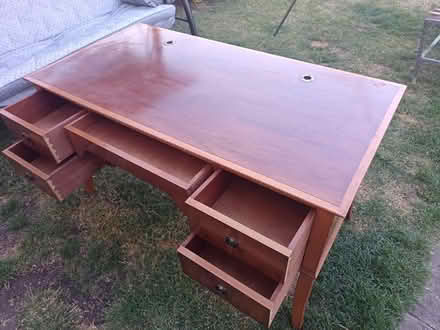 Photo of free desk (Altofts WF6) #2