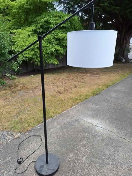 Photo of free Floor lamp (Bothell) #1