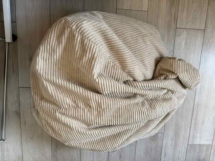 Photo of free Large bean bag (BS11) #2
