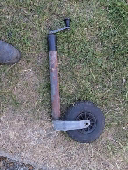 Photo of free trailer / caravan jockey wheel, inflatable (Middleton on Sea PO22) #1