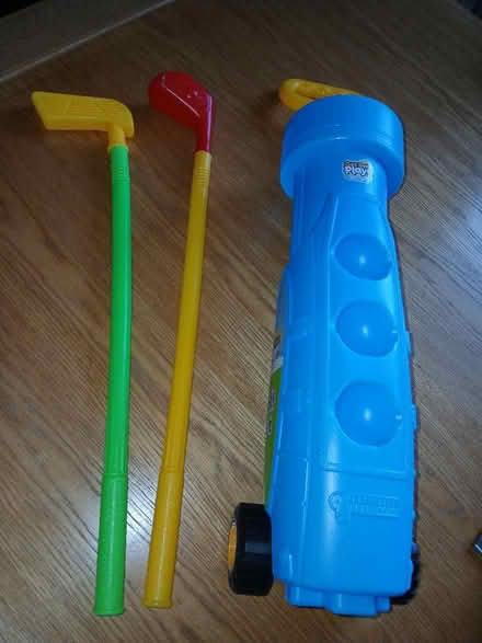 Photo of free Baby golf clubs and bag (Parkhead EH11) #1