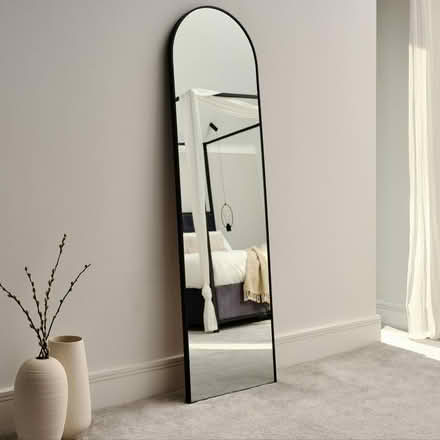Photo of Mirror (Home S1) #1
