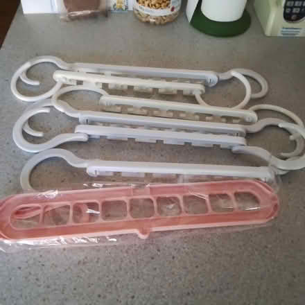 Photo of free Space-saving Clothes Hangers (Uplands / Riverside) #1