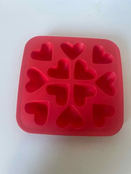 Photo of free Small heart ice tray (Bayview/highway 7) #1