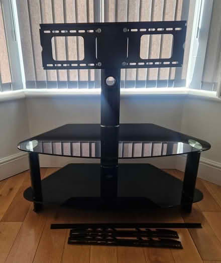 Photo of free TV stand (BS32) #1